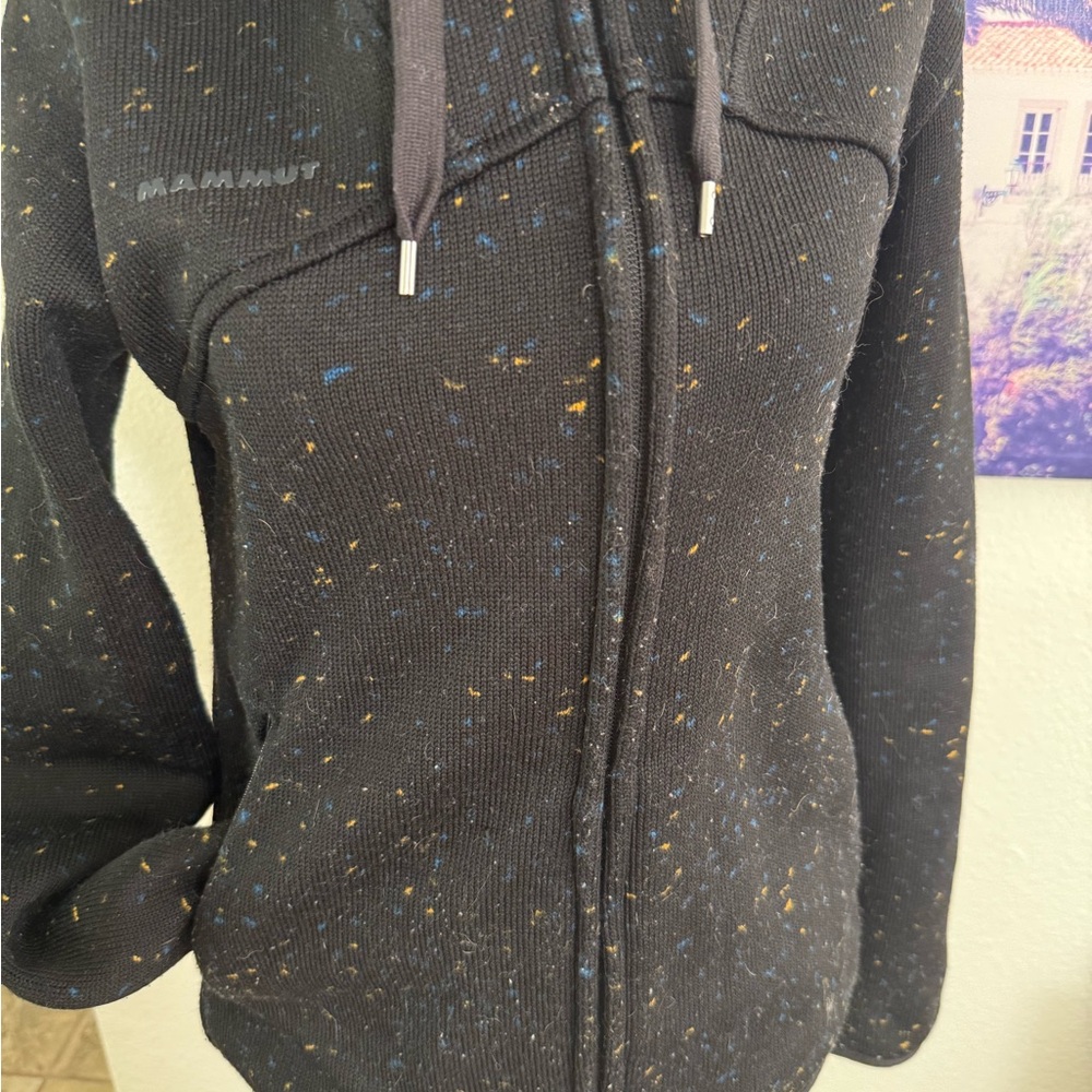 Mammut Black and Gray Fleece Jacket - Picture 13 of 15